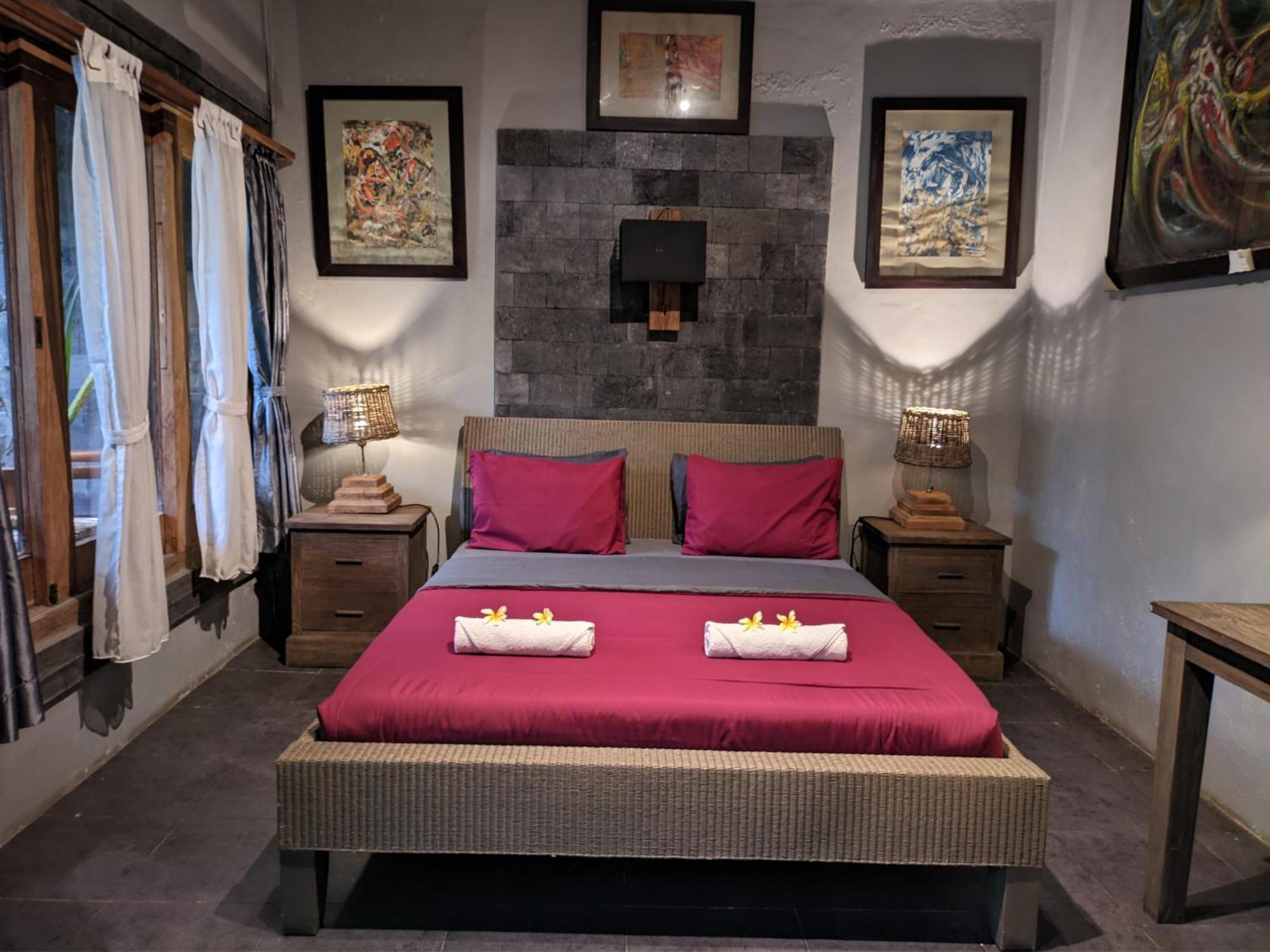 Astuti Gallery Homestay Джокьякарта Экстерьер фото